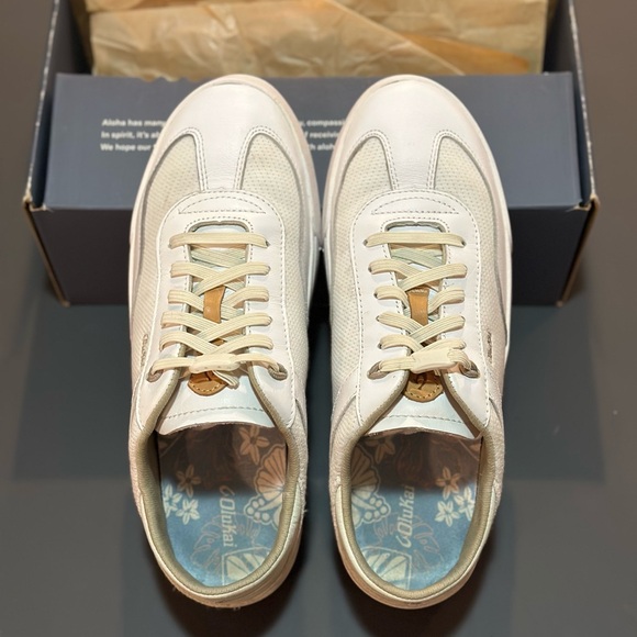 Olukai Kīlea Women’s Classic Court Sneakers - Picture 3 of 4